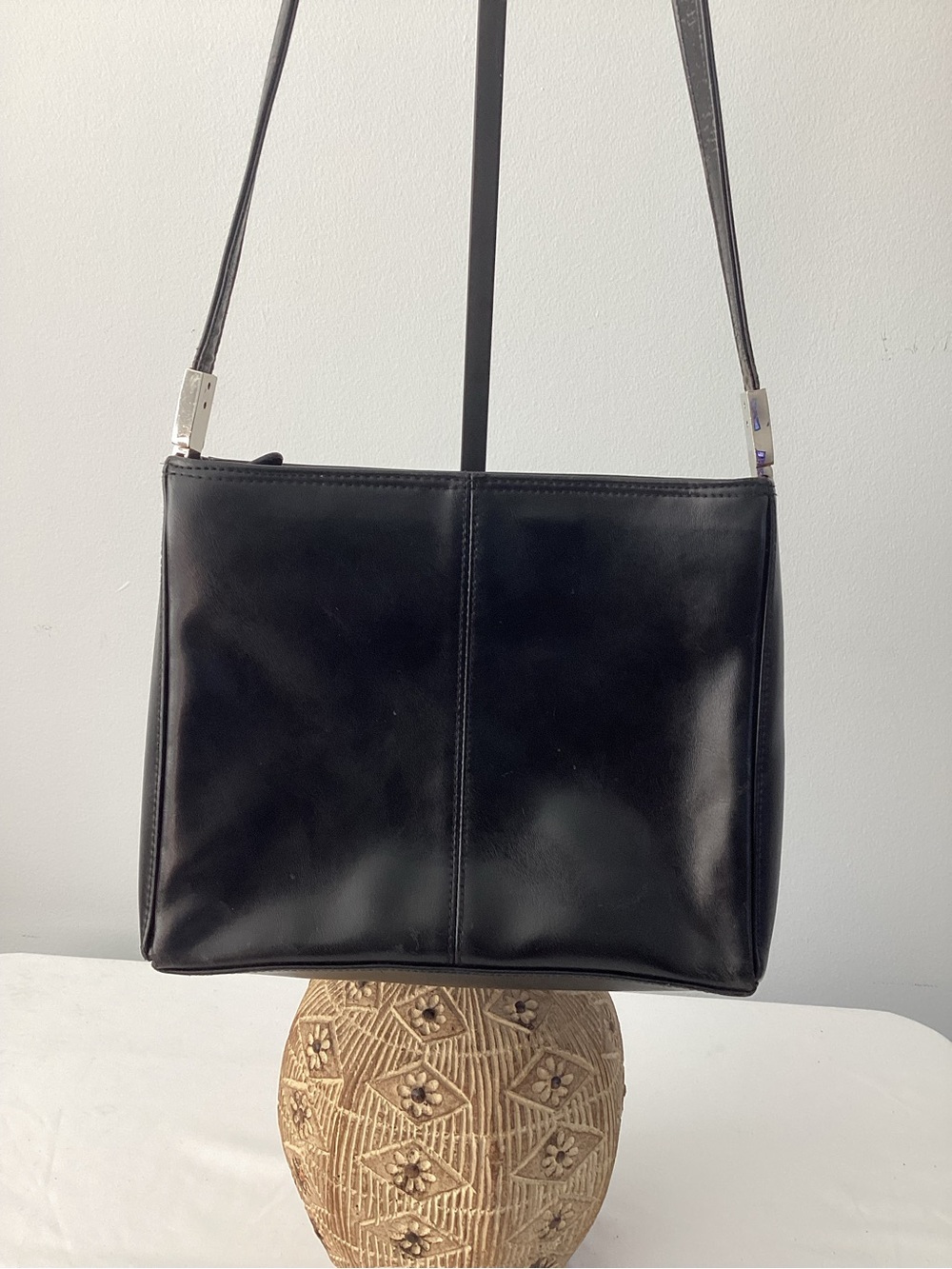 Vintage Liz Claiborne Black Leather Structured Shoulder Bag Purse Silver